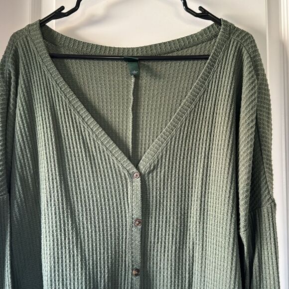 Wild fable olive green long sleeve large - Picture 3 of 3